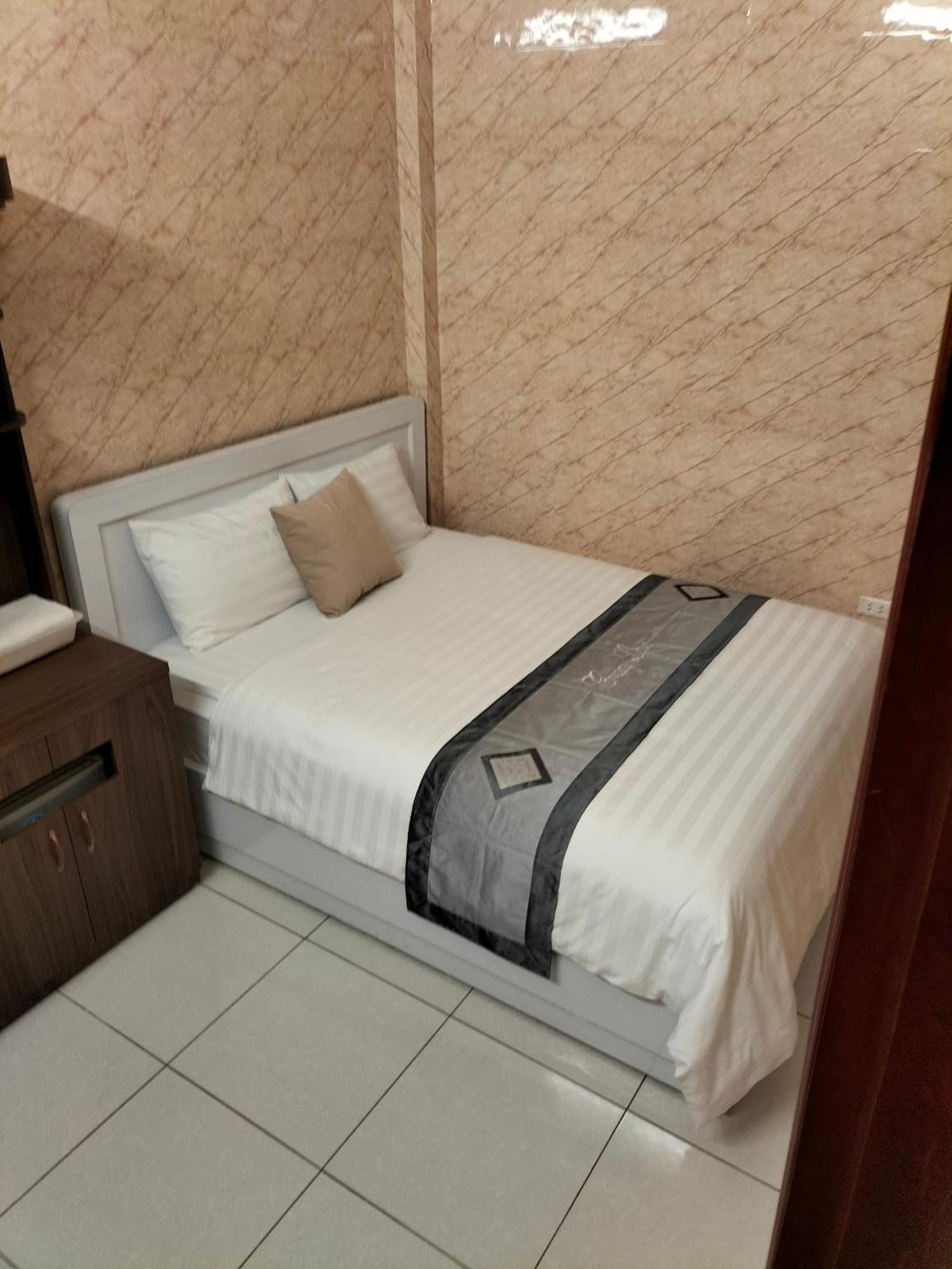 Roma Hotel Noi Bai Airport ฮานอย ภายนอก รูปภาพ